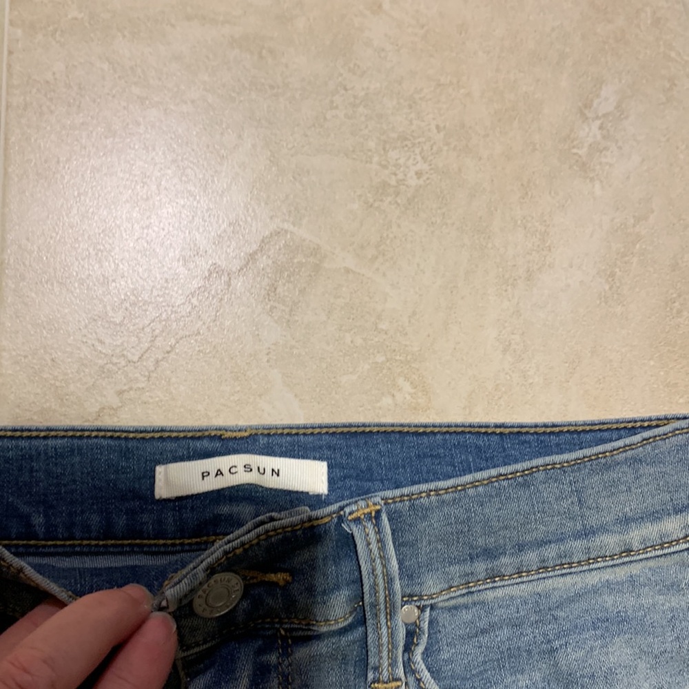 Pac Sun denim shorts 27 The shortie - Picture 3 of 4